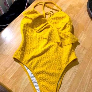 One piece bathing suit